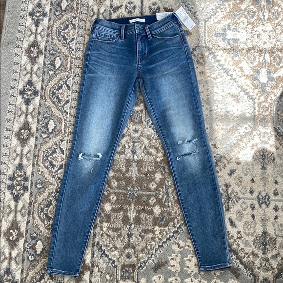 Pacsun Distressed Blue Jeans - Picture 1 of 7